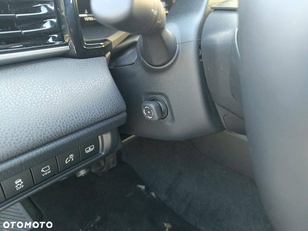 Toyota Camry - 16