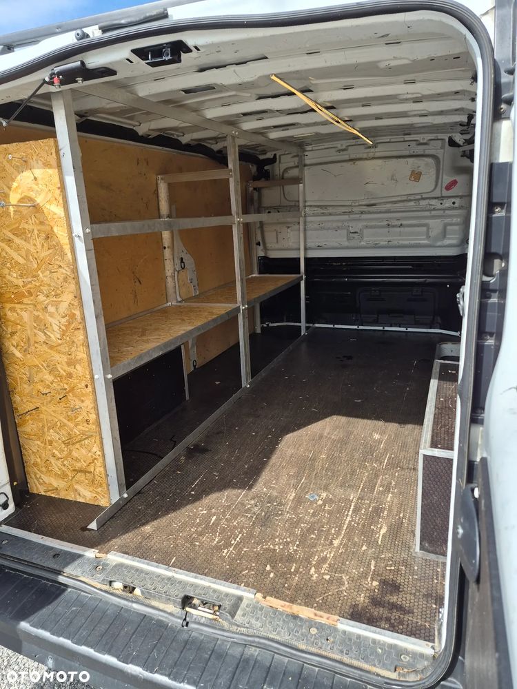 Renault Trafic - 11