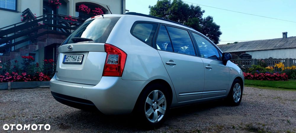 Kia Carens 2.0 EX - 15