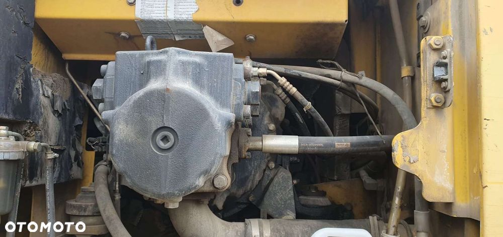 Komatsu PW200 - 4