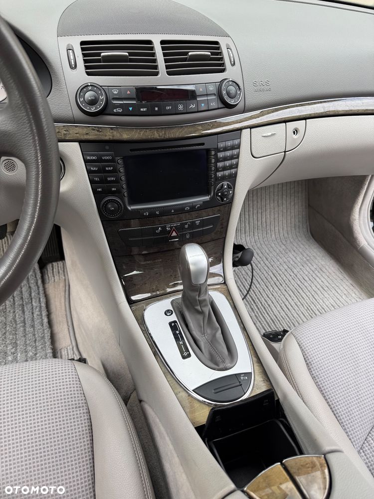 Mercedes-Benz Klasa E 350 T Avantgarde - 17