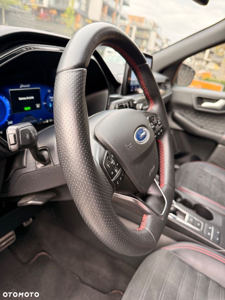 Ford Kuga 2.5P PHEV FWD ST-Line X - 13