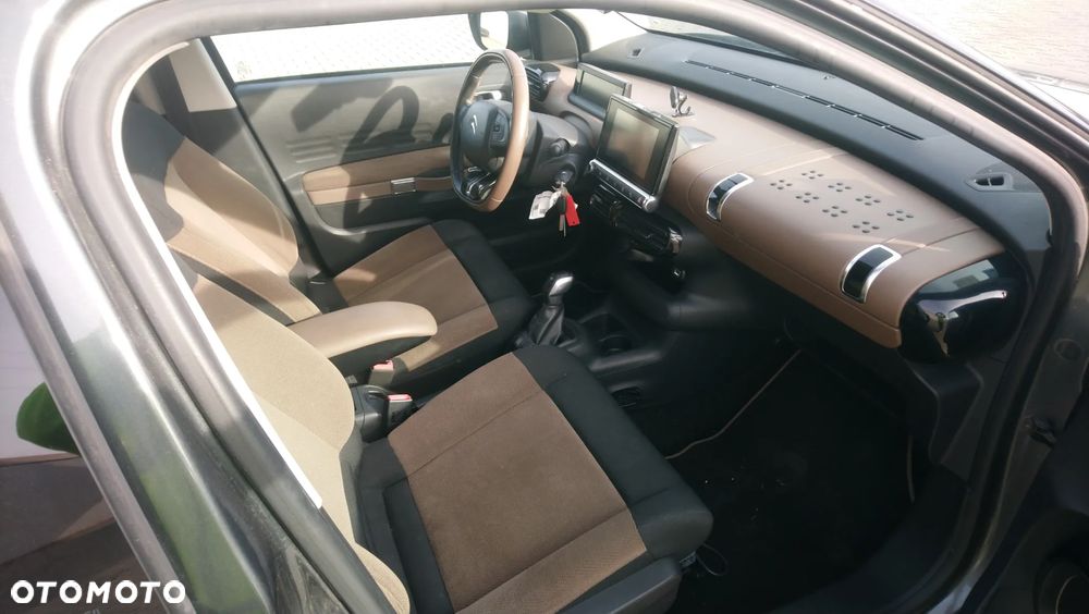 Citroën C4 Cactus PureTech 82 Shine - 9