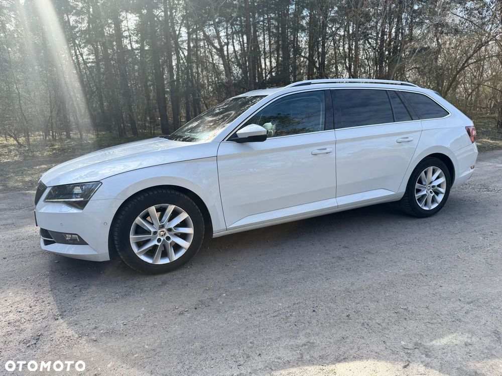 Skoda Superb 1.6 TDI Ambition DSG - 1