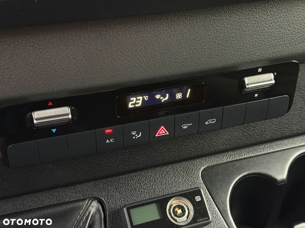 Mercedes-Benz SPRINTER - 20