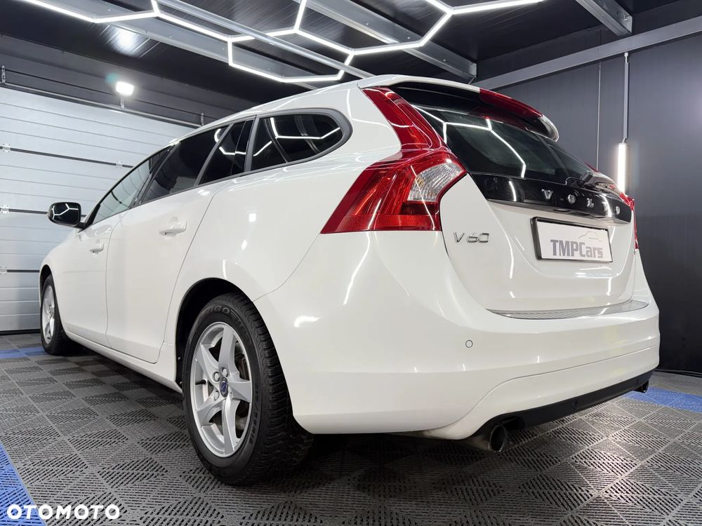 Volvo V60 T3 Drive-E Momentum - 15