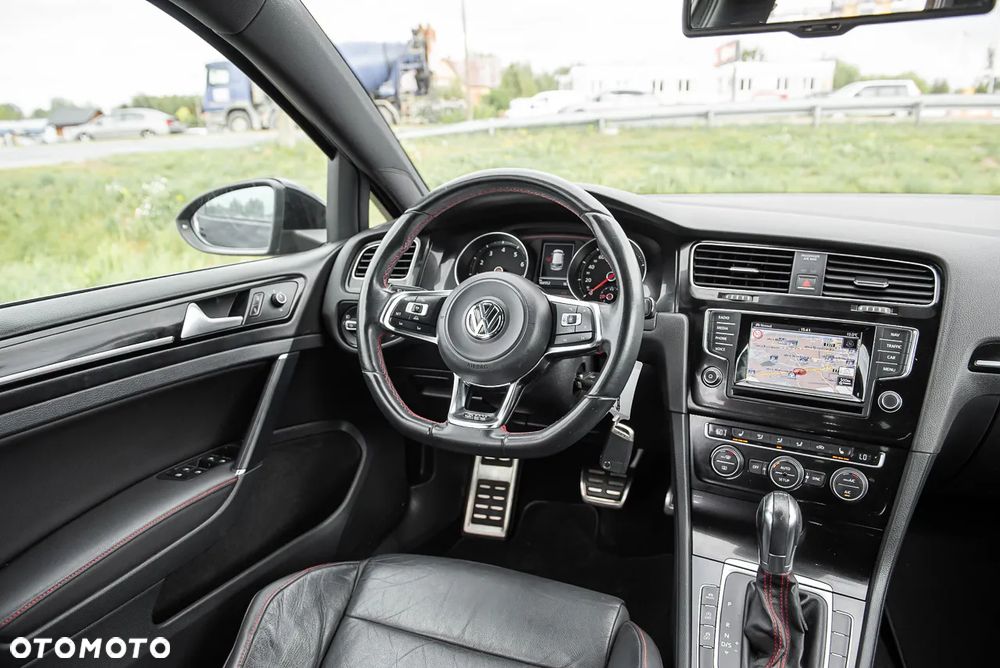 Volkswagen Golf 2.0 TSI 4Mot R DSG - 27