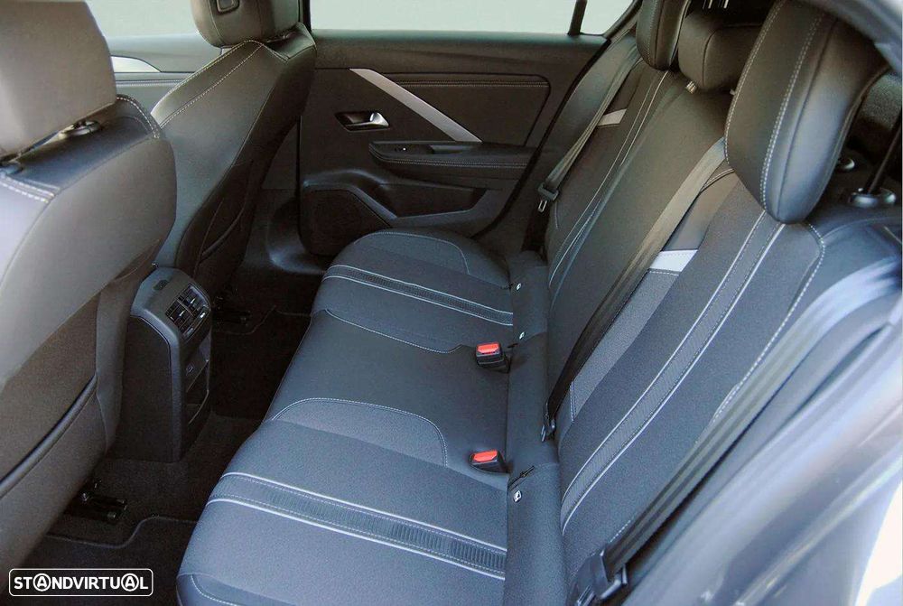 Opel Astra 1.2 T GS Line Aut. - 20