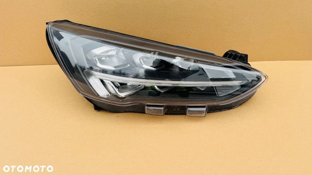 LAMPA FORD FOCUS MK4 FULL LED PRAWA PRZÓD PRZEDNIA - 1