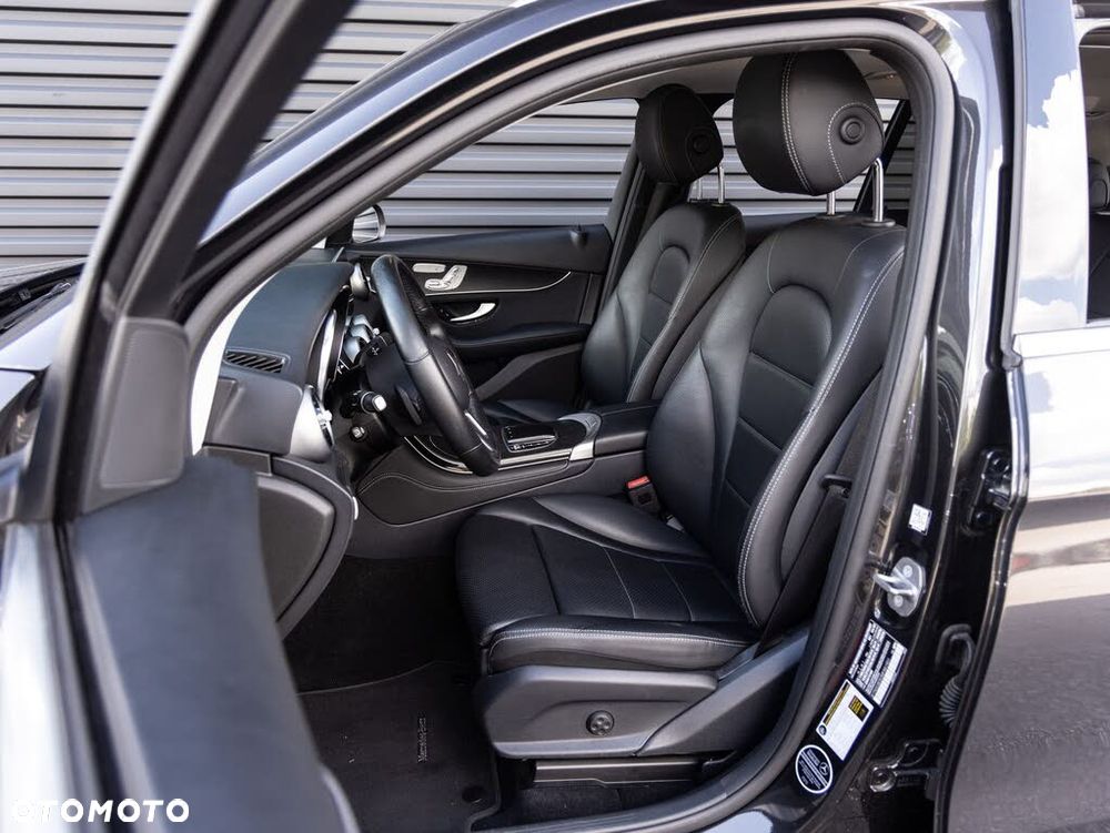 Mercedes-Benz GLC 300 4Matic 9G-TRONIC - 19