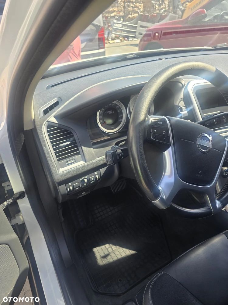 Volvo XC 60 - 13