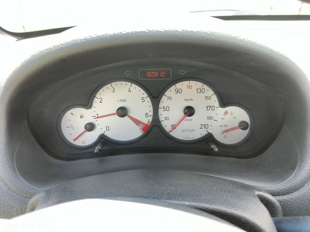 Peugeot 206 1.6 Quiksilver - 16