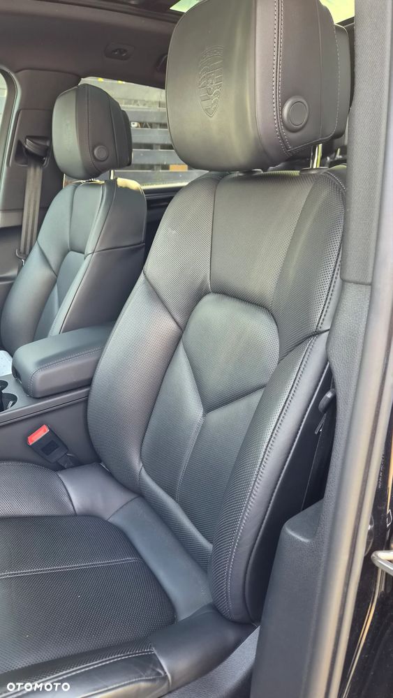 Porsche Macan T - 18