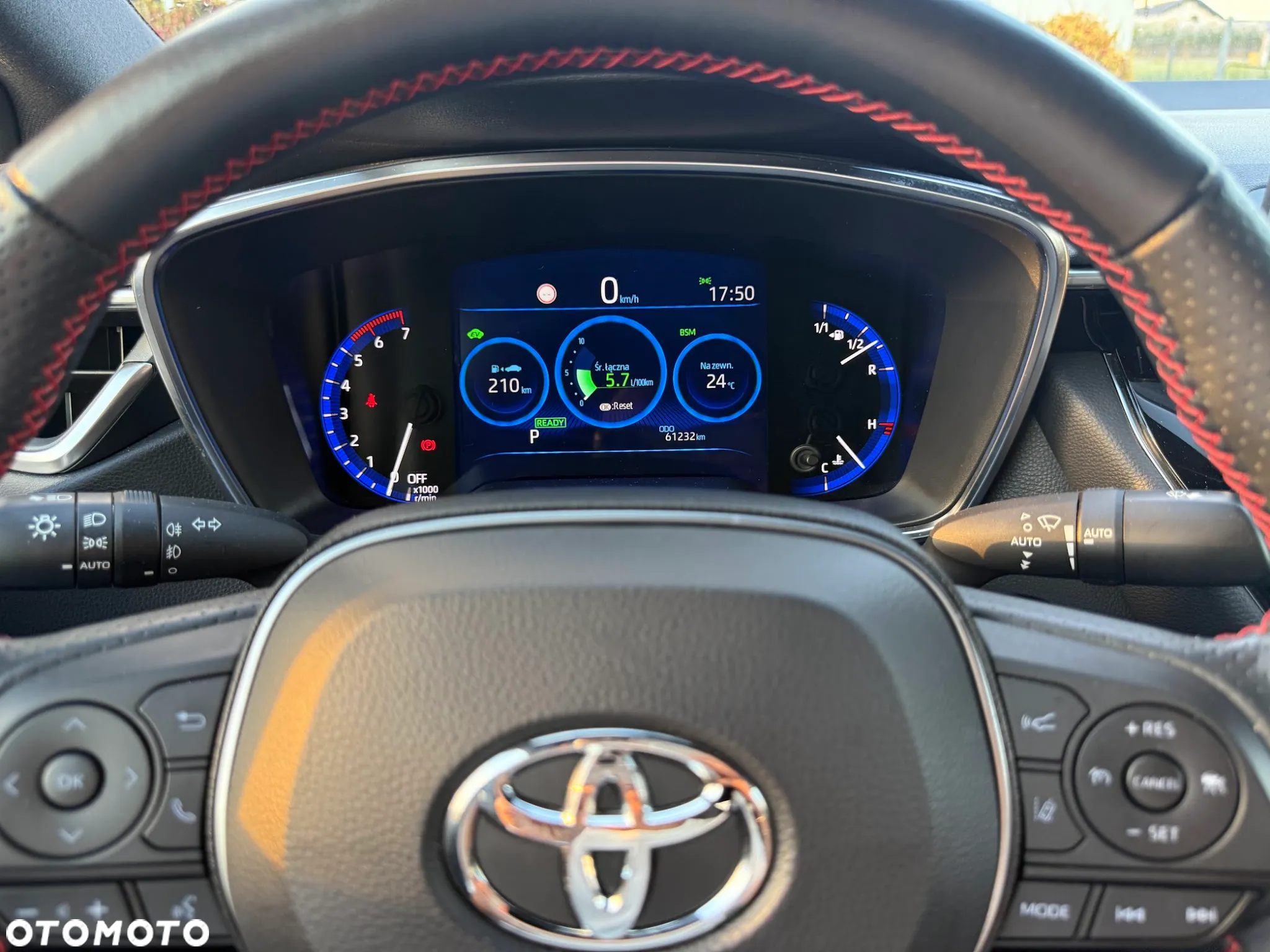 Toyota Corolla 1.8 Hybrid GR Sport - 10