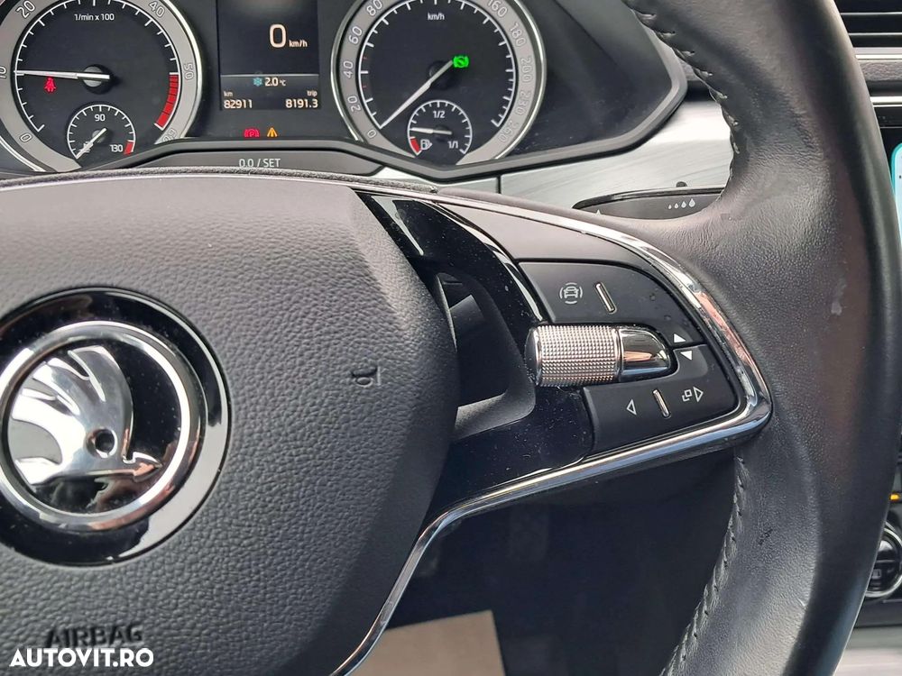 Skoda Superb 2.0 TDI DSG Ambition - 19