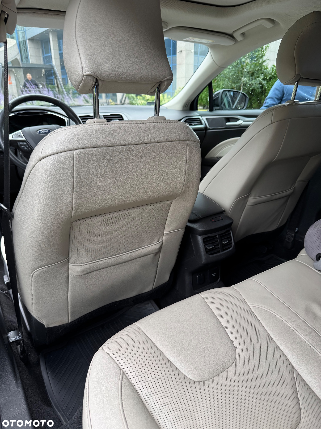 Ford Mondeo 2.0 TDCi Titanium PowerShift - 8