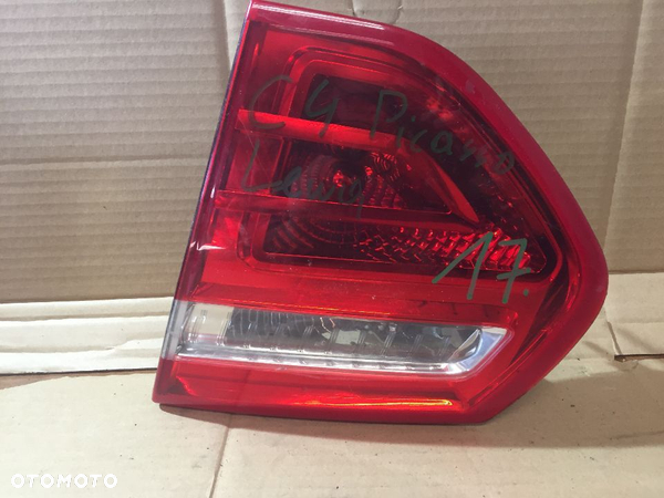 #LAMPA PRAWY TYŁ CITROEN C4 PICASSO