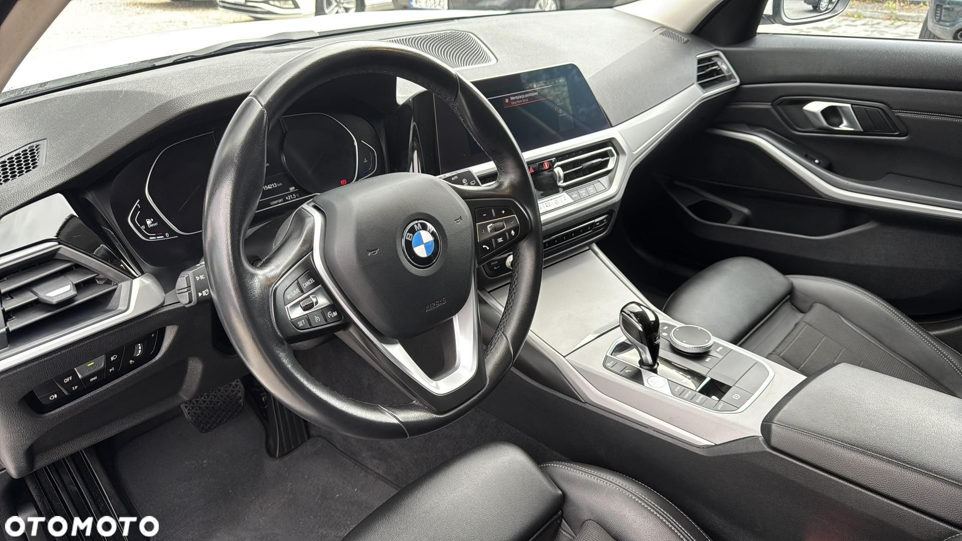 BMW Seria 3 318d - 11