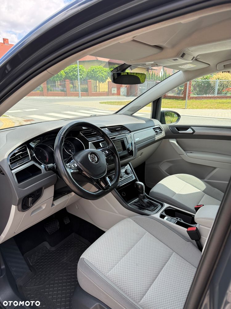 Volkswagen Touran 1.6 TDI SCR BlueMotion Technology DSG Trendline - 13