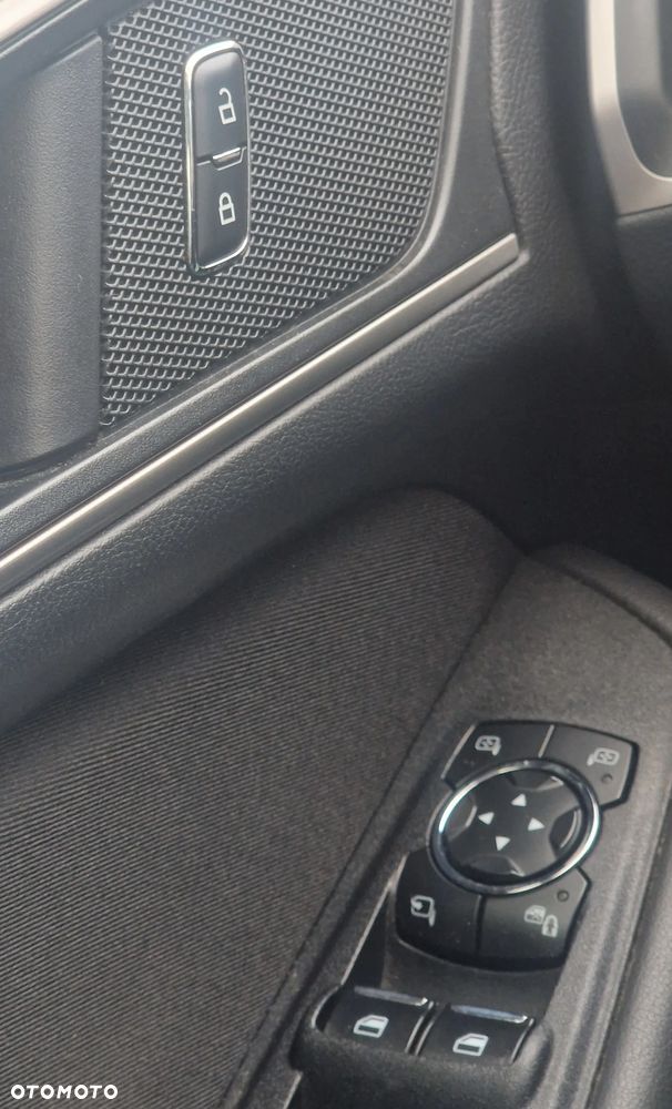 Ford S-Max 2.0 TDCi Titanium PowerShift - 28