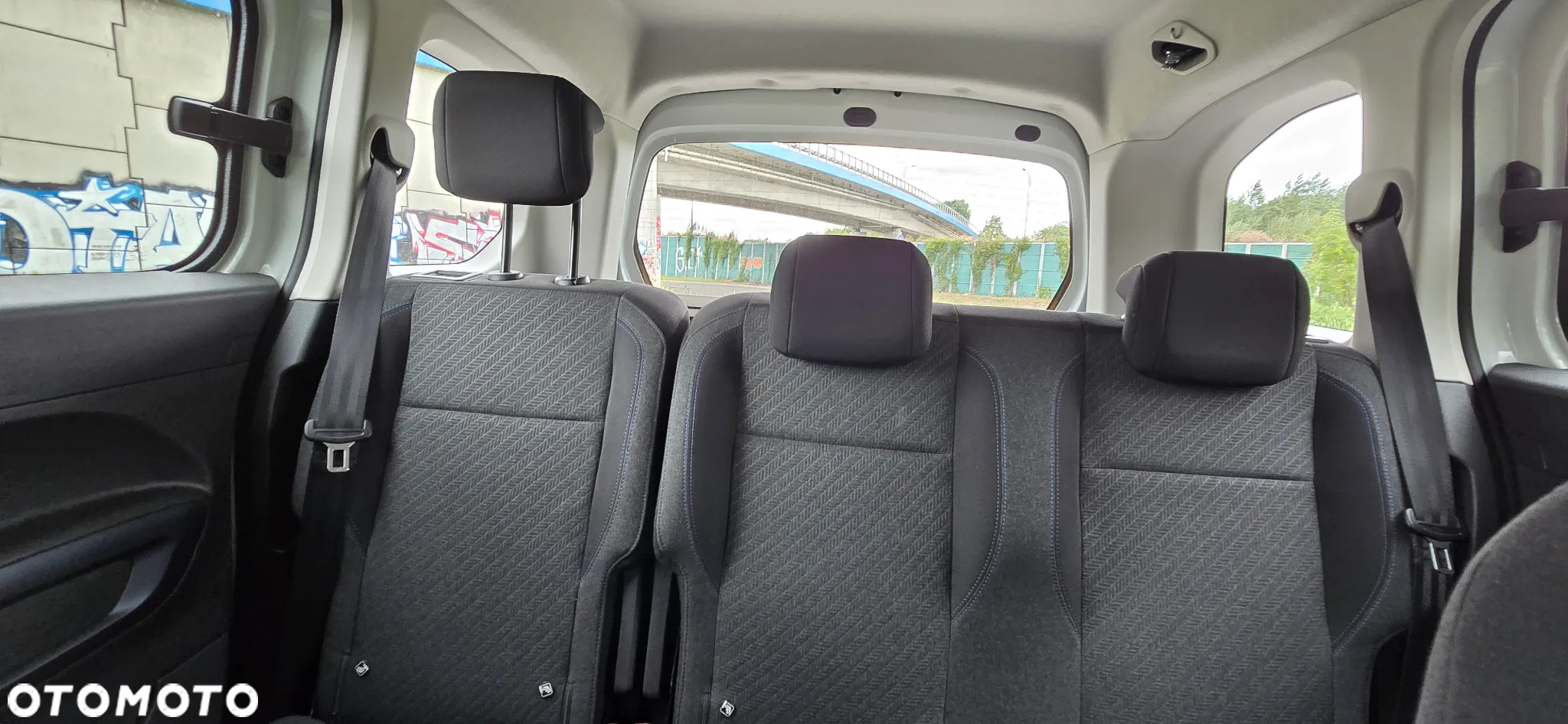 Peugeot Rifter 1.5 BlueHDI Allure - 32