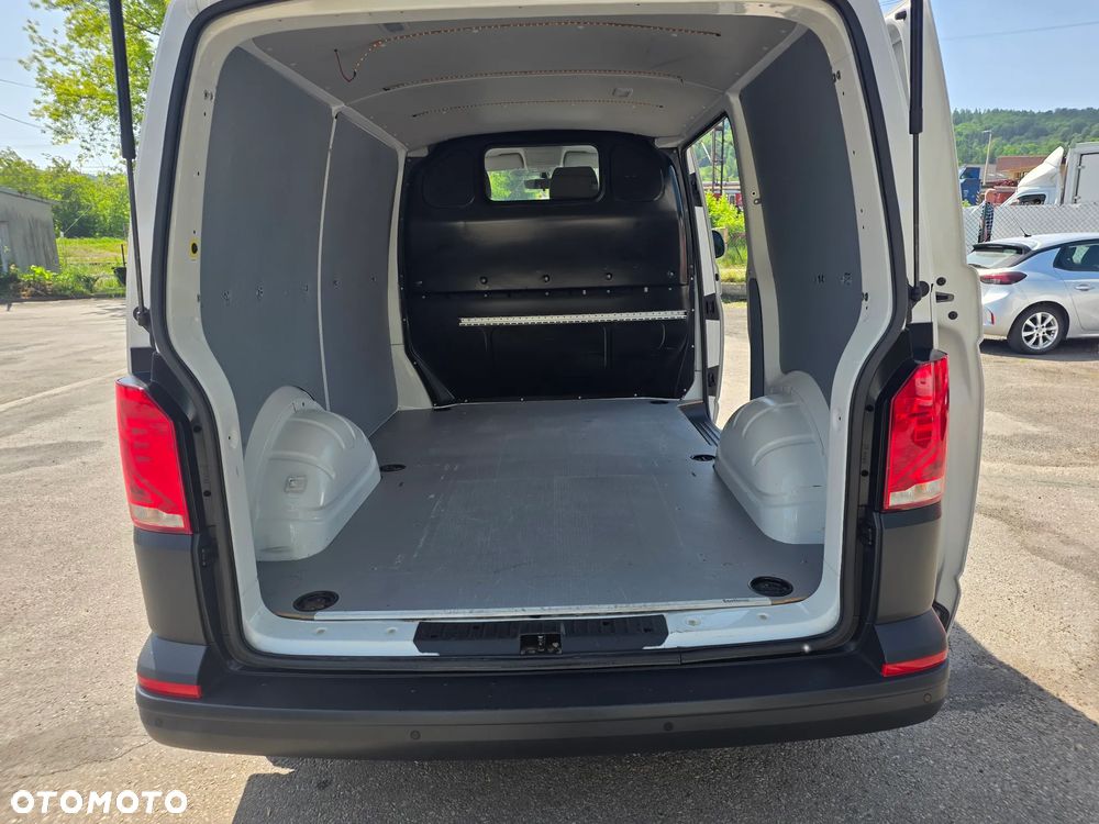 Volkswagen TRASPORTER 4X4 4MOTION T6.1 rok 2022 klima ele.fotele super stan! - 16