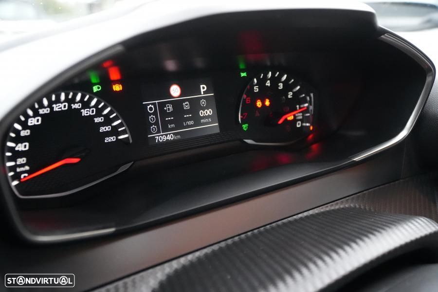 Peugeot 2008 1.2 PureTech Active EAT8 - 8