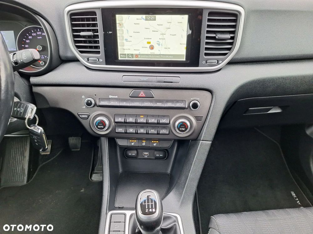 Kia Sportage - 16