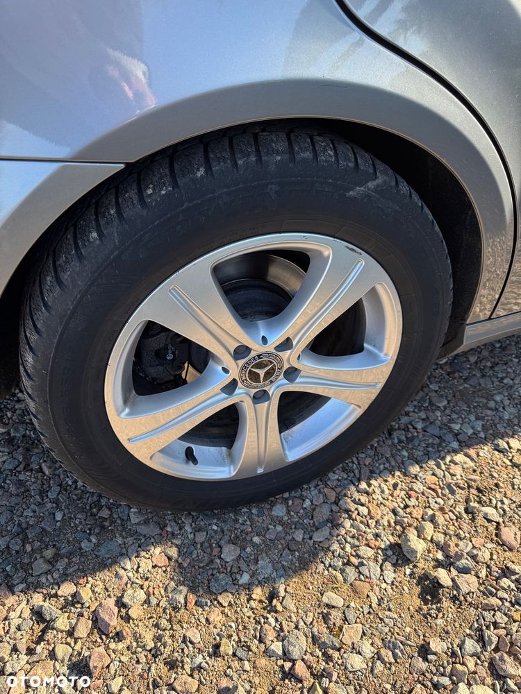 Mercedes-Benz Klasa E 250 CDI DPF 4Matic BlueEFFICIENCY 7G-TRONIC - 10