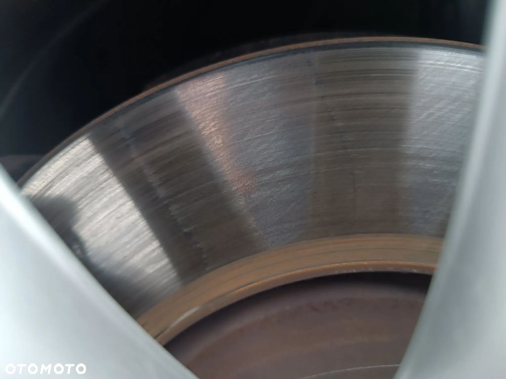 Volkswagen Tiguan 2.0 TDI SCR BlueMotion Technology Lounge Sport & Style - 37