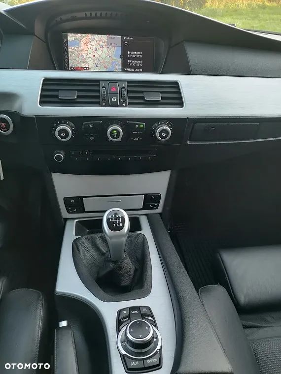 BMW Seria 5 520d - 17