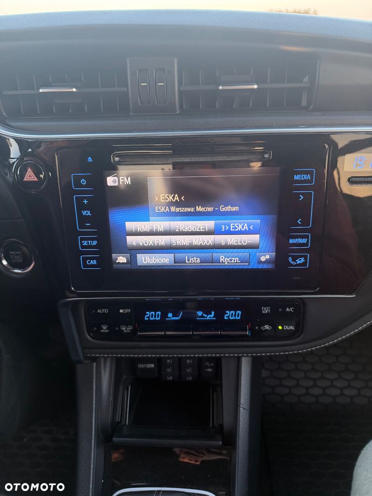 Toyota Corolla - 15