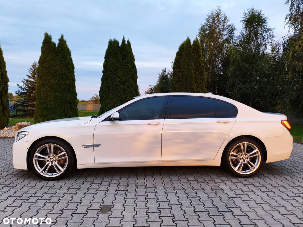 BMW Seria 7 740Li - 8