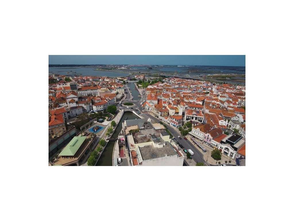 Permuta - 2 Lotes de Terreno para 48 Frações - Aveiro - Grande imagem: 4/4