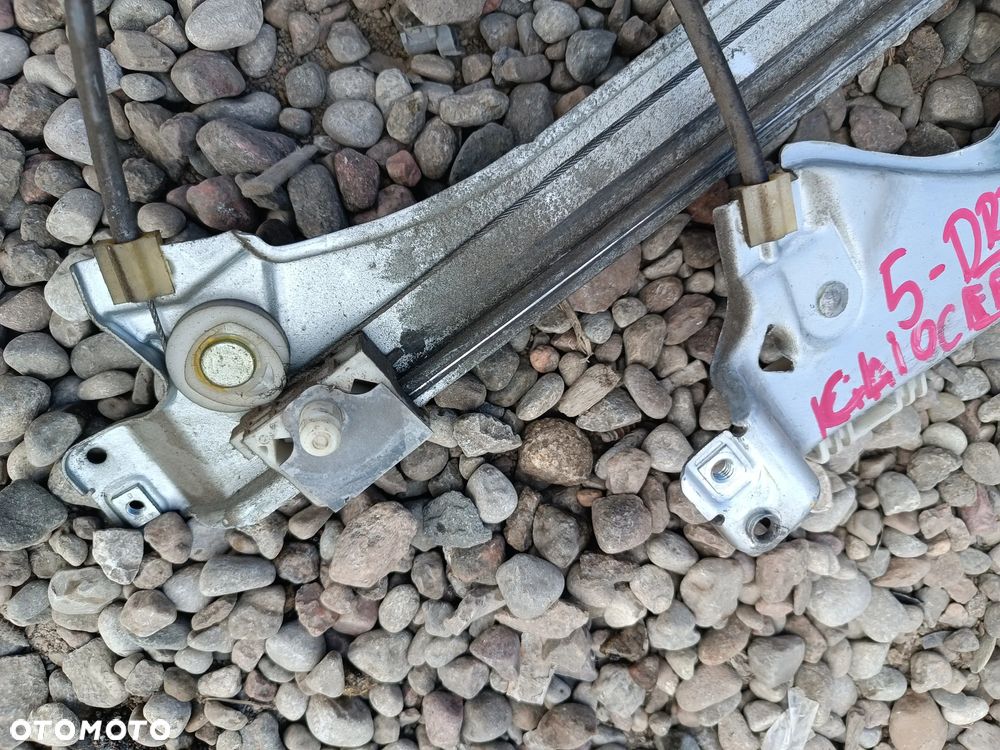 PODNOŚNIK SZYBY PRAWY PRZÓD CLIO III 5D 8200291147 - 2