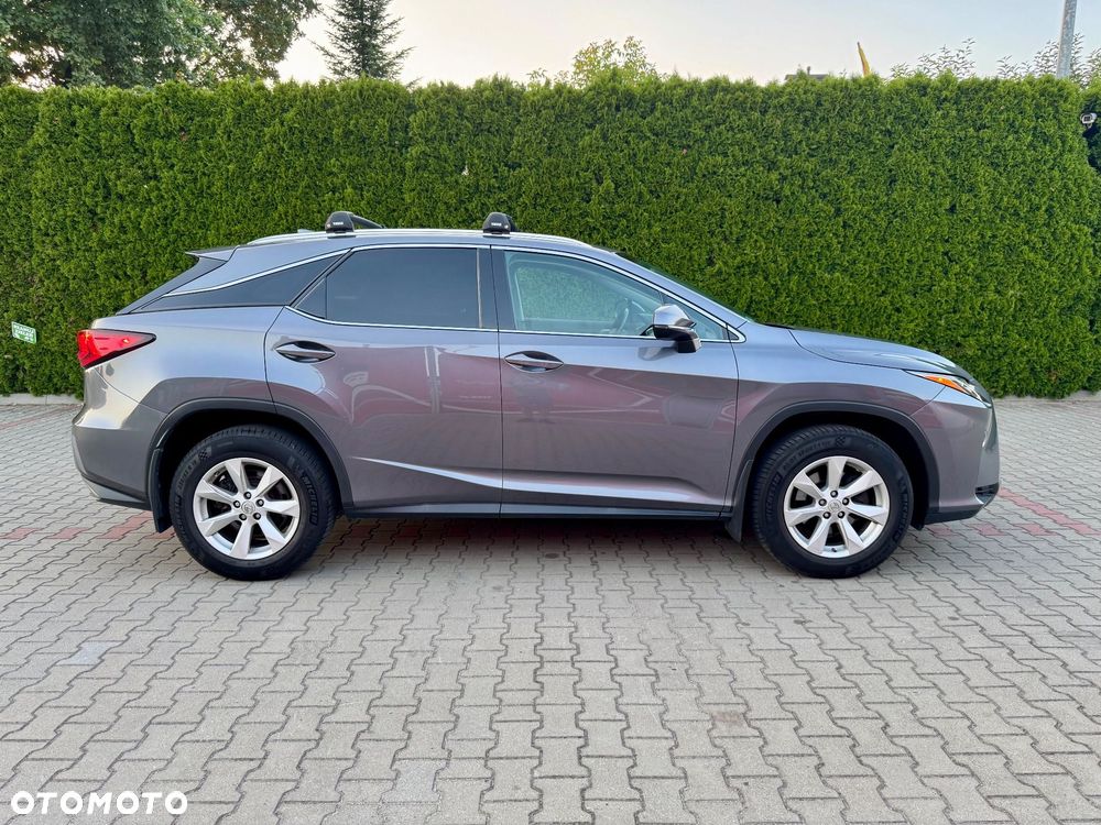 Lexus RX - 8