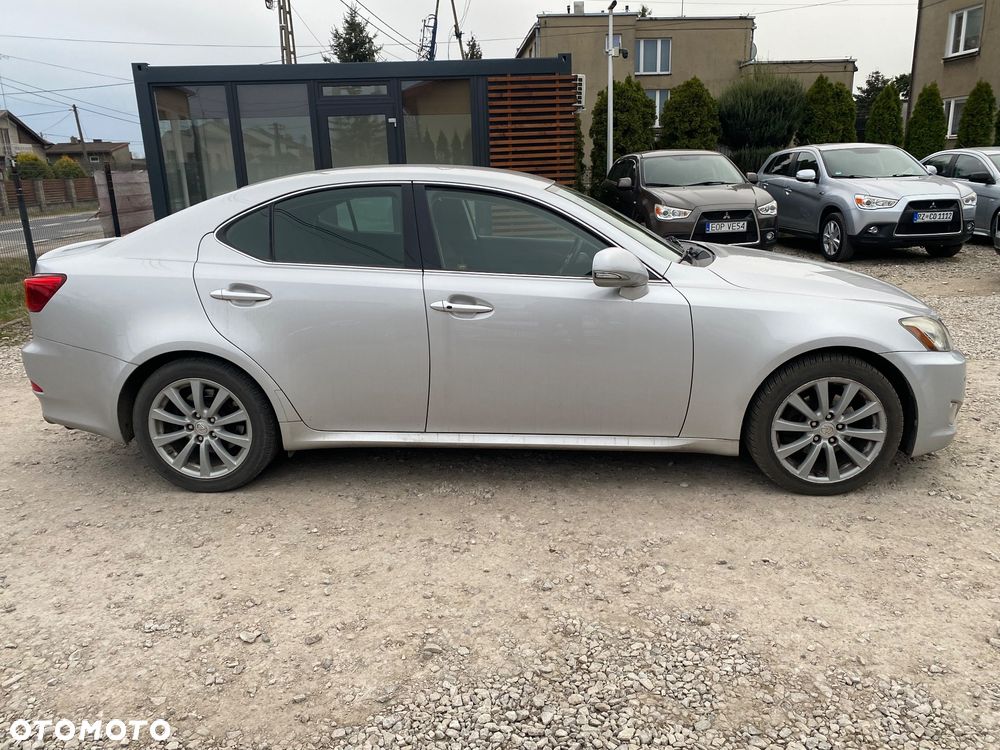 Lexus IS 250 Prestige - 16