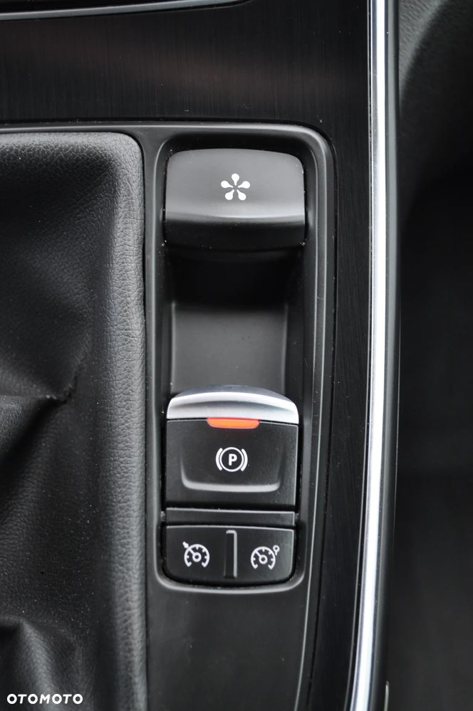 Renault Grand Scenic - 31