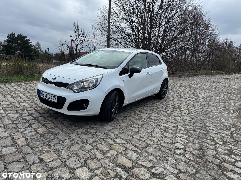 Kia Rio - 1