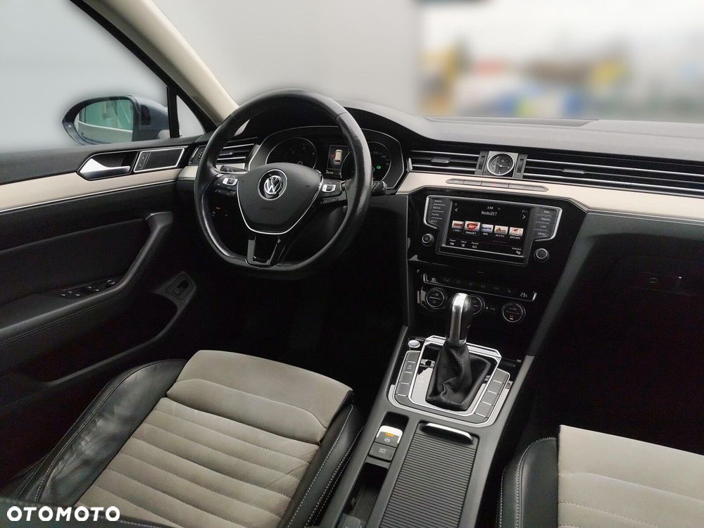 Volkswagen Passat 2.0 TDI BMT Highline DSG - 16