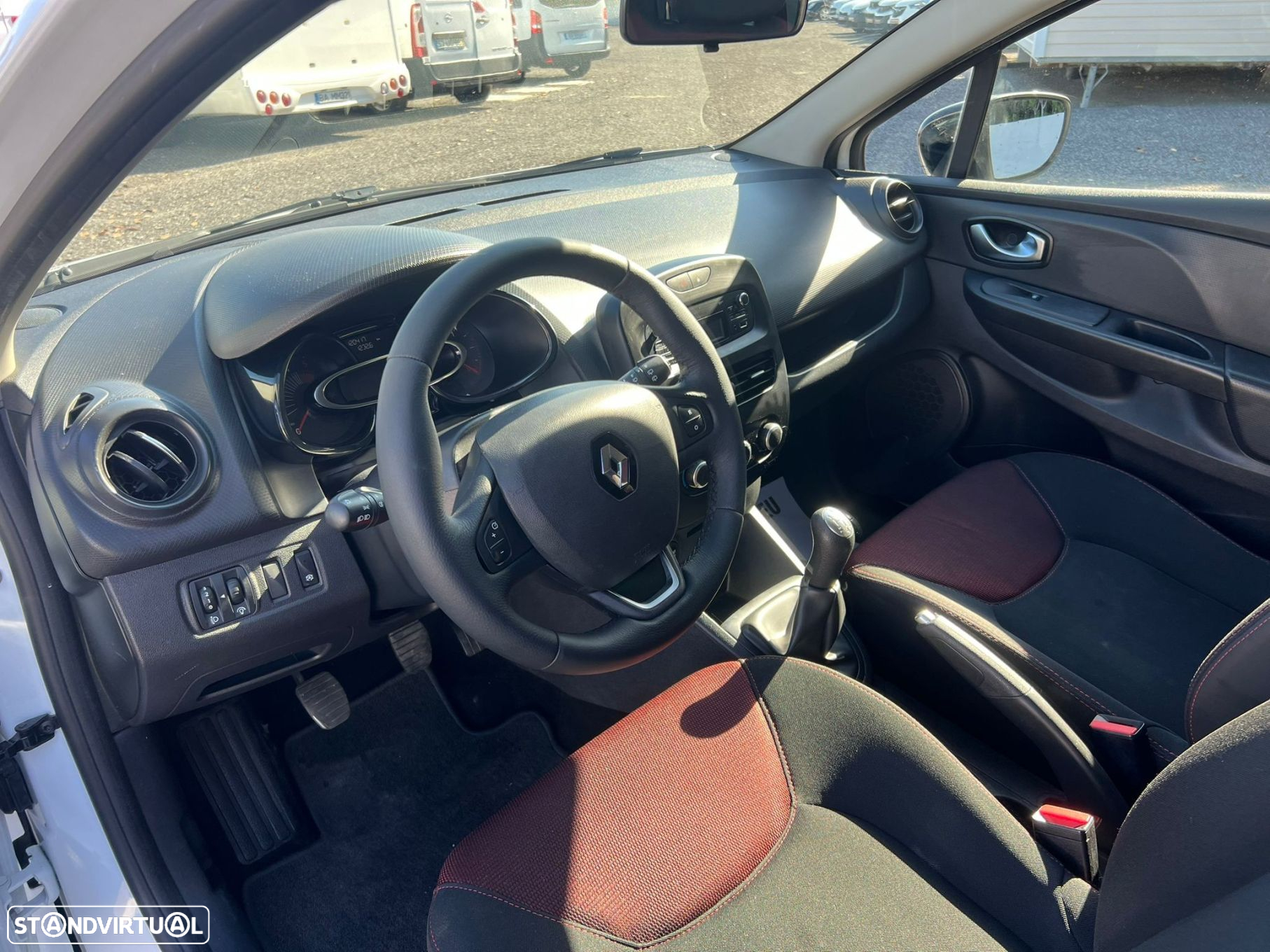 Renault Clio 1.5 dCi Confort - 7