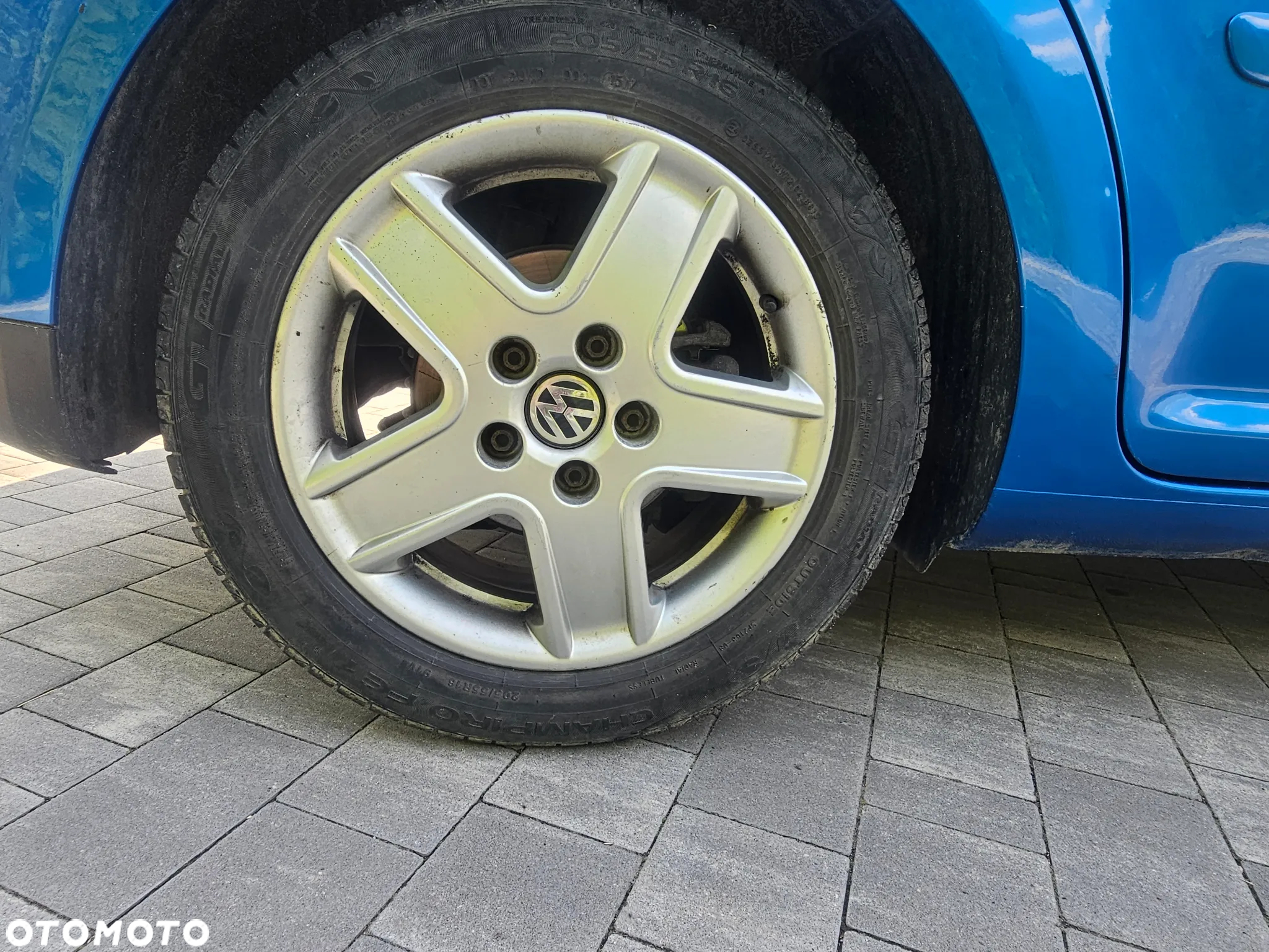 Volkswagen Touran 2.0 TDI Highline - 15