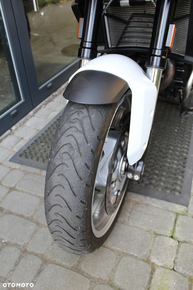BMW XR - 11