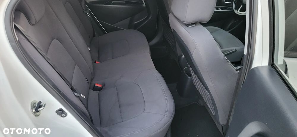 Kia Rio 1.4 Dream Team Edition - 17