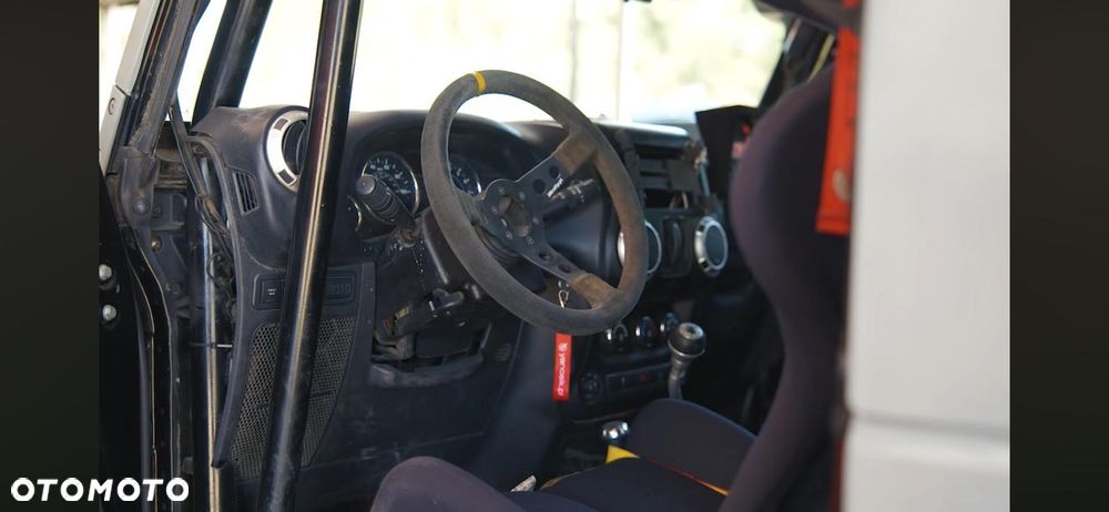 Jeep Wrangler - 6