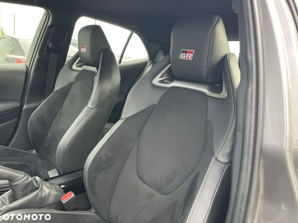 Toyota GR Corolla - 12