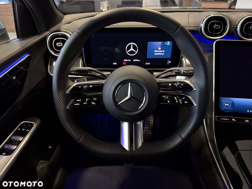 Mercedes-Benz GLC - 12