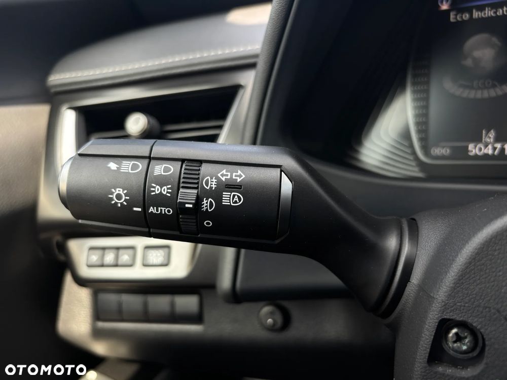Lexus UX - 22