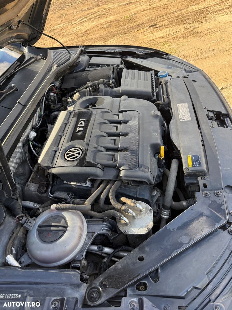 Volkswagen Passat 2.0 TDI DSG Highline - 12