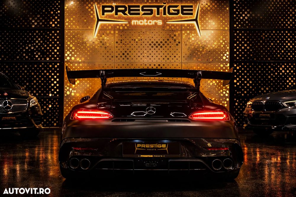 Mercedes-Benz AMG GT - 3